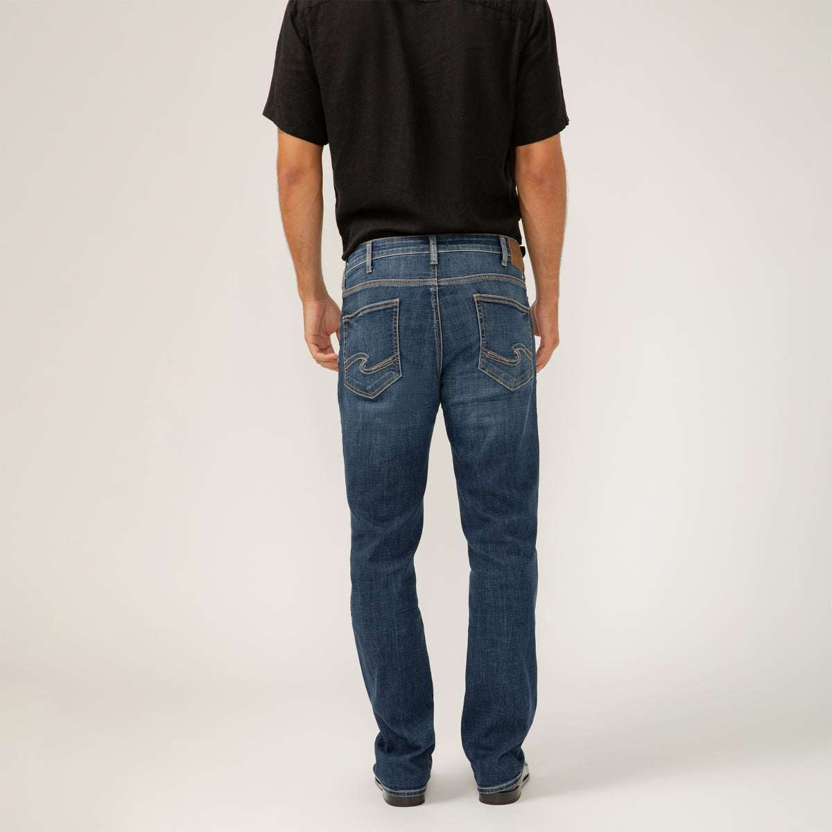 M23425FCS389 Men's Silver Jeans Co. Grayson Classic Fit Straight Leg
